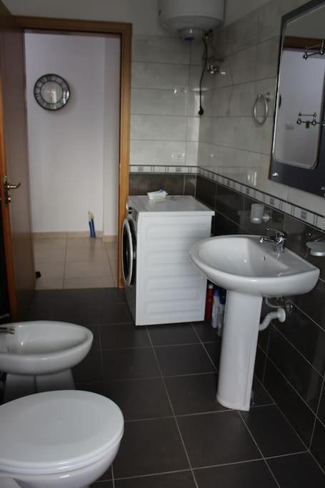 City Center Luxurious Apartment Shkodër Eksteriør bilde